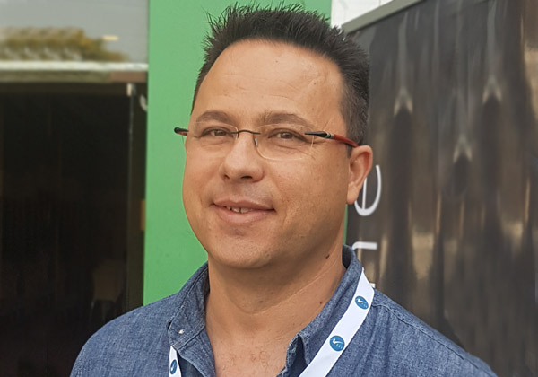 גבי גדג', מנהל תחום מרכזי תמיכה ושירות בקבוצת מיקור-החוץ של נס.