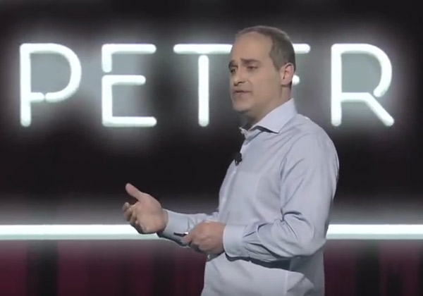 סטפן שמידט, סגן נשיא ומנהל אבטחה ראשי, AWS. צילום: ערוץ היוטיוב של AWS