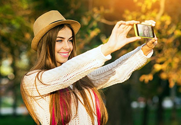 הסלפי - אחת מתופעות העשור ברשתות החברתיות. צילום אילוסטרציה: Biglike, BigStock