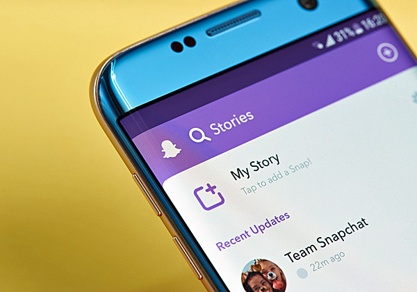 Stories של סנאפצ'ט - לא רק בסנאפצ'ט. צילום: PixieMe, BigStock