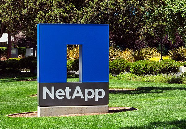 הכניסה למטה של נט-אפ בסאניוייל, קליפורניה. צילום: LPS 1, מתוך ויקיפדיה