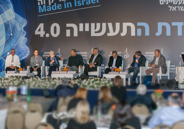 משתתפי הפאנל, מימין: ד"ר צבי מרום, ח"כ יואב קיש, יהודה זיסאפל, ד"ר נמרוד קוזלובסקי, ד"ר ארנה ברי, דרור גונן, אילן כרמית. צילום: אסף שילה, ישראל סאן