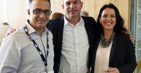 מימין: סתוית נבון, מנכ"לית סאפ ישראל, רו"ח דן הלפרן, שותף מנהל וראש מערך הייעוץ בדלויט ישראל; ושלי כהן, סמנכ"לית הכספים של One1 תוכנה. צילום: אורן אגמי.