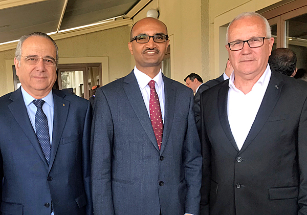 מימין: מנכ"ל מכון היצוא, גדי אריאלי` שר החוץ האתיופי, אקילילו הילמיכאל` uנשיא התאחדות התעשיינים, שרגא ברוש. צילום: דוברות התאחדות התעשיינים