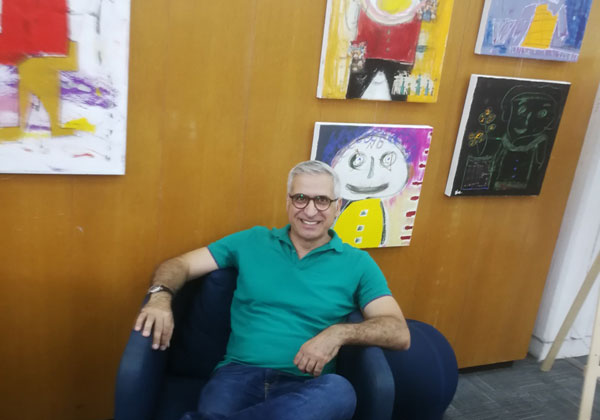 עופר עוז, הבעלים והמנכ"ל של חברת טריפל טי'