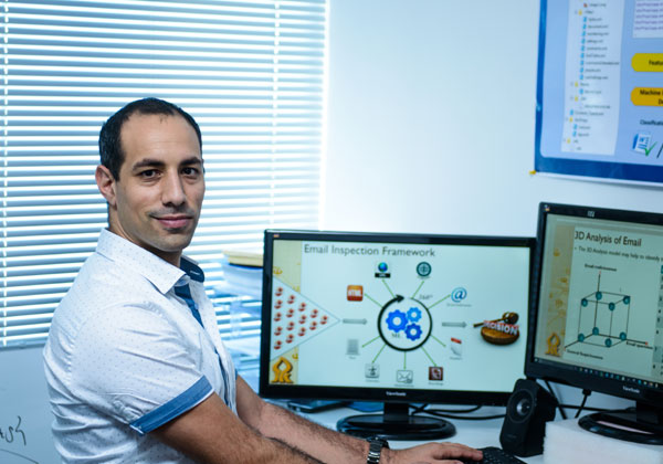 הדוקטורנט אביעד כהן. צילום: דני מכליס, אוניברסיטת בן-גוריון בנגב