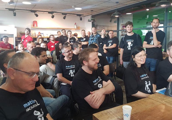 משתתפי מטריקס האקתון 2018 בשלב הצגת התוצרים הסופיים.