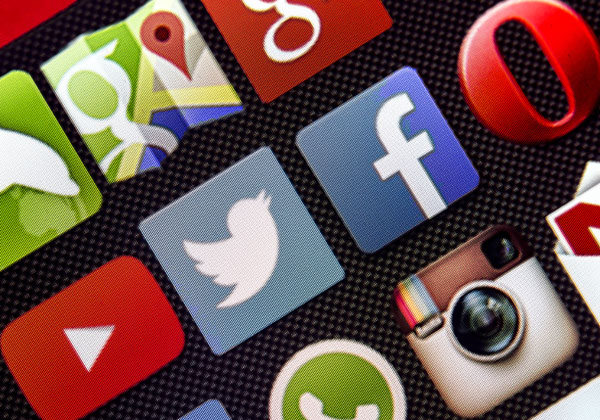 פייסבוק, טוויטר ויוטיוב. צילום: BigStock