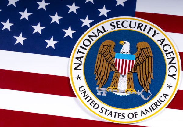עוד סכסוך בין מיקרוסופט ל-AWS - הפעם בעקבות מכרז של ה-NSA. מקור: BigStock
