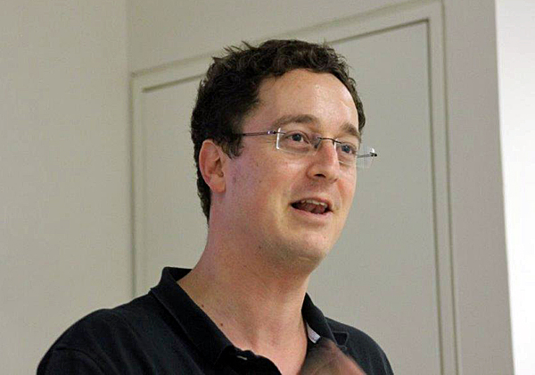 דניאל דור, דוקטורנט לאבטחת מידע באוניברסיטת בן גוריון, ומנהל בצוות השיווק והמכירות של מוצרי אבטחת המובייל של צ'ק פוינט. צילום: מוטי סדובסקי