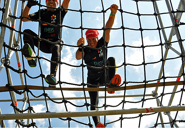 רונן אלבוים, מנהל המכירות והשותפים העסקיים בלנובו ישראל, בפעילות ספורטיבית די אופיינית. צילום: גילי חנוך