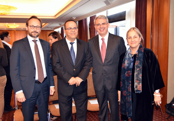 שר התקשורת, איוב קרא, עם שגריר האיחוד האירופי, עמנואל ג'ופרה (משמאל), ונציגי המדינות המשתתפות. צילום: דוברות משרד התקשורת