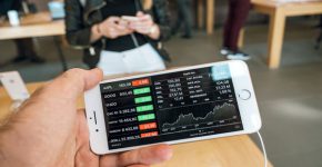 אפל. צילום: BigStock