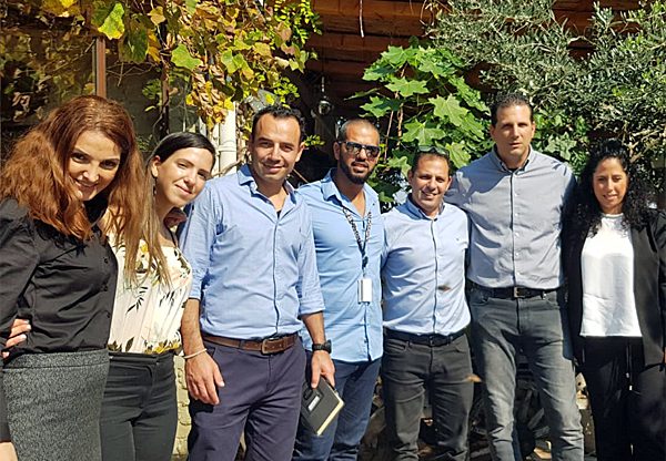 מנהלים ב- (HOT business. מימין: יפית ז'אן, אילן ברוק, גיא ארץ קדושה, אסף לוי, מוטי אלבז, מור רפאל ודנה זיו. צילום: יח"צ