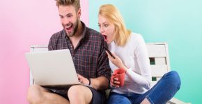 כך גלשנו ב-2018. צילום: BigStock