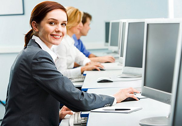 נשים בהיי-טק. צילום: BigStock