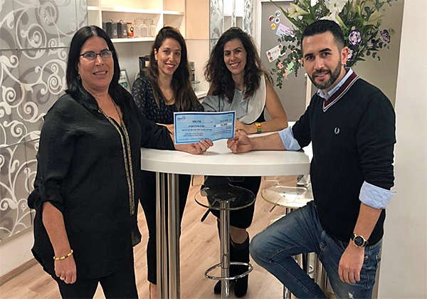 מימין: עידו ופנר, מנהל מרכז התמיכה ותחום הענן של רד-האט במטריקס מוצרי תוכנה; אבישג אלבז הרוש, מנהלת משאבי אנוש בחברה; אושרת חלמיש מועלם, מנהלת מקורות גיוס; ויעל פרדקין מוצפי, סמנכ"לית משאבי אנוש במטריקס. צילום: יח"צ