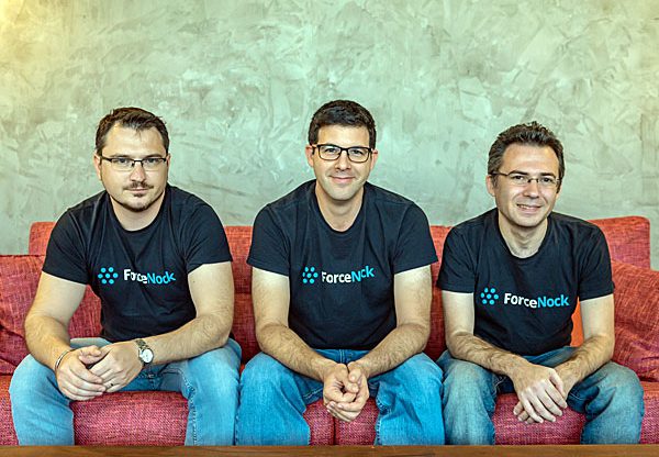 מייסדי ForceNock: מימין - ויטאלי ניימן, דותן בר נוי (המנכ"ל) ופאבל בורובסקי. צילום: יח"צ