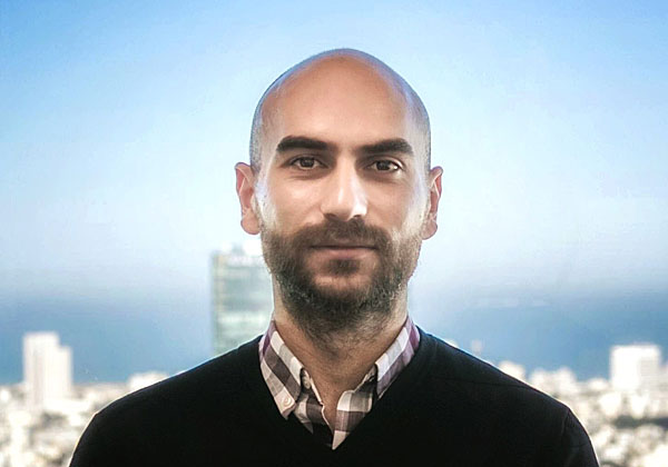 החוקר, הישאם עבד אלחלים. צילום: Adi Keller Photography