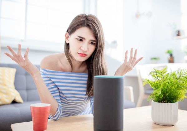 למה הן כנועות כל כך? עוזרות קוליות. אילוסטרציה: BigStock