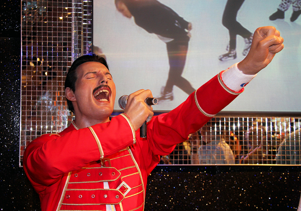 עדיין אלופים - בובת השעווה של פרדי מרקורי סולן קווין. צילום: BigStock