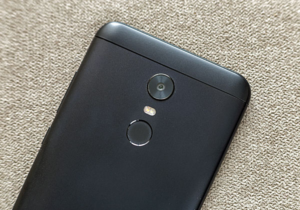 כדאי לזכור שההאקרים יכולים להיות גם בסמארטפונים שלנו. צילום אילוסטרציה: BigStock