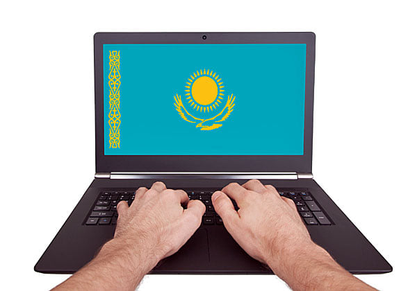 קזחסטן - עוד מדינה שעוקבת אחרי אזרחיה ברשת, לפחות לפי המחקר. צילום אילוסטרציה: BigStock