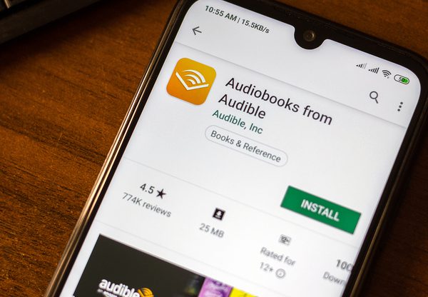 אפליקציית Audiobooks של אודיבל מבית אמזון. צילום: BigStock