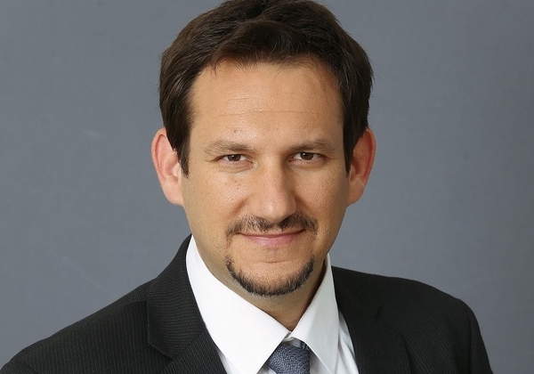 רוני קפטל, סמנכ"ל שירותים מקצועיים בקומוולט ישראל. צילום: יח"צ