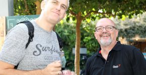 מימין: סרחיו שמיאל, מנהל מכירות באואזיס; ומקס קרבט, מנהל תשתיות במעייני הישועה. צילום: ניב קנטור