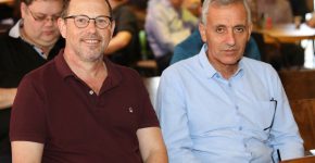 מימין: יורם אסולין, מנהל מכירות במד-וואן; וגיל שני, סמנכ"ל הטכנולוגיות של החברה. צילום: ניב קנטור