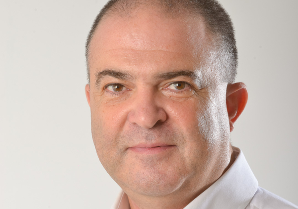 שלומי לחנה, יועץ אסטרטגי בכיר ומרצה לשיווק בבית הספר למנהל עסקים במכללה למינהל. צילום: עידן גרוס