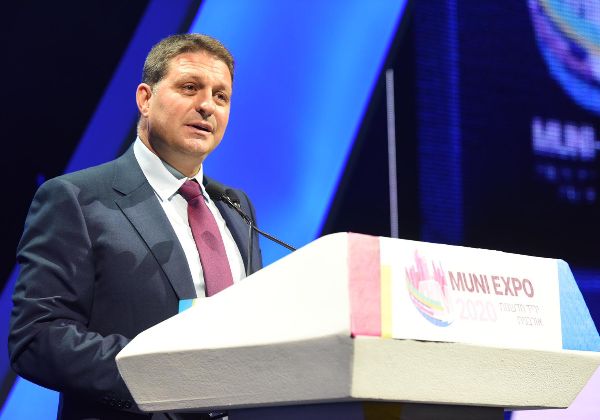 יו"ר המרכז לשלטון מקומי, חיים ביבס. צילום: שרון אלון