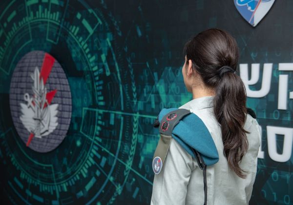 סגן אלוף ר', ראשת ענף הנדסת IT, ממר''ם שבאגף התקשוב. צילום: דובר צה"ל