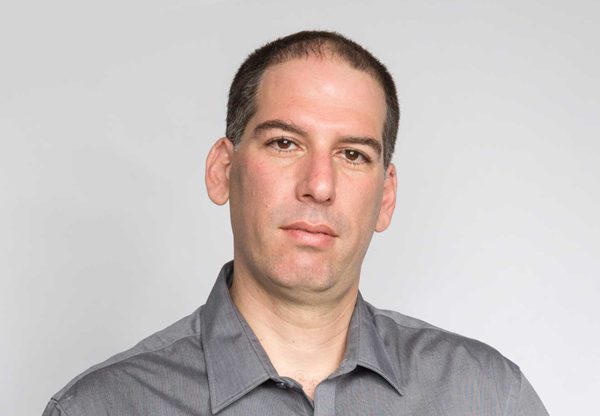 יריב ענבר, מנהל חדשנות עסקית בחטיבת מוצרי תוכנה, מטריקס. צילום: סאם ג'קובסון