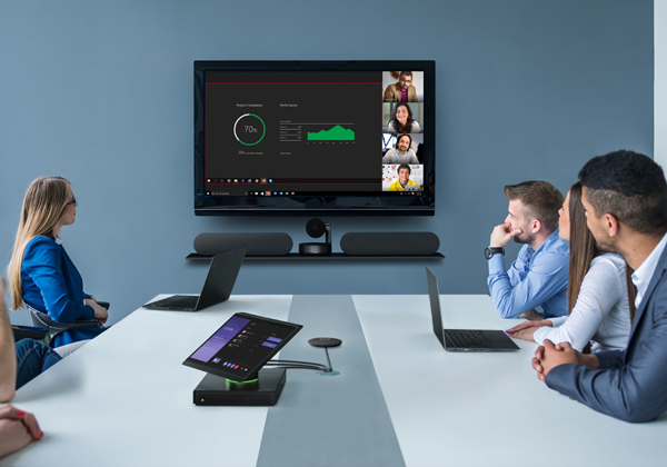 משתמשים ב-ThinkSmart של לנובו. צילום: יח"צ