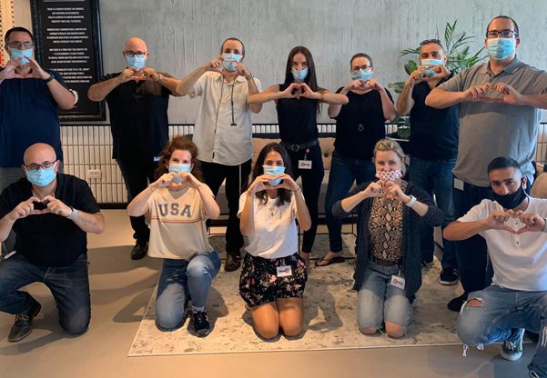 הכל חדש דנדש. צוות המטה וההנהלה של אידאו דיגיטל מאוהב במשרדים החדשים. צילום: יח"צ