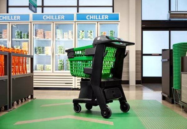 עגלה חכמה שמאפשרת קניות ללא תור בקופה. Dash Cart. צילום: אמזון
