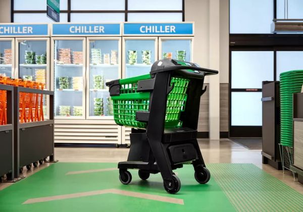 עגלה חכמה שמאפשרת קניות ללא תור בקופה. Dash Cart. צילום: אמזון