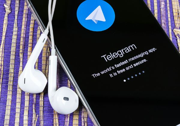 משתדרגת עוד. טלגרם. צילום: BigStock