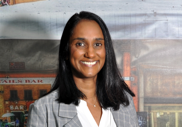 יפעת אברהם-שור, מנהלת טכנולוגית בכירה בהראל טכנולוגיות. צילום: יח"צ