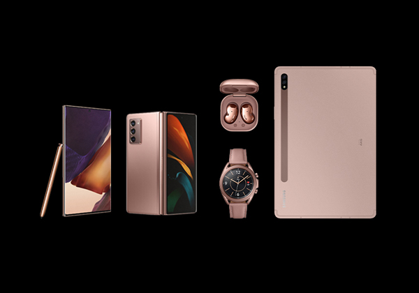 סמארטפונים, טאבלטים, שעון ואוזניות - המכשירים החדשים של סמסונג. מקור: יח"צ