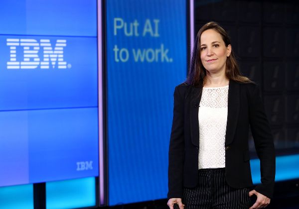 דנה ארדיטי, מובילת תחום דיגיטל ובינה מלאכותית, חטיבת שירותים עסקיים גלובליים, יבמ ישראל. צילום: ניב קנטור