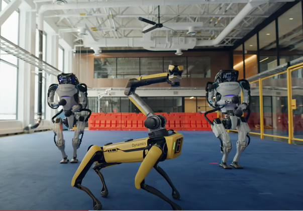 רוקדים ונהנים