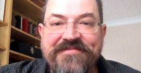 לורנס מאי, מנהל מכירות RPA ביבמ לאזור EMEA. צילום מסך