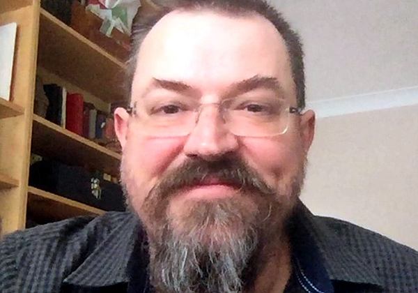 לורנס מאי, מנהל מכירות RPA ביבמ לאזור EMEA. צילום מסך