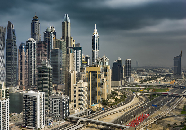 רחפנים יביאו גשם לדובאי? צילום: Bigstock