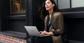 מחשב נייד קל ומתקדם בהתאמה לעבודה היברידית. סדרת Aero החדשה של HP. צילום: יח"צ