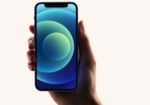 כדאי לעדכן את מערכת ההפעלה. iPhone 12 Mini. צילום: אפל