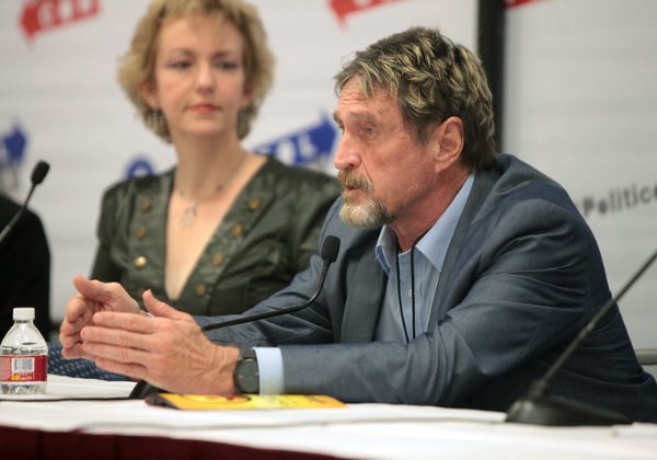 ג'ון מק'אפי. צילום: גג סקידמור, פליקר